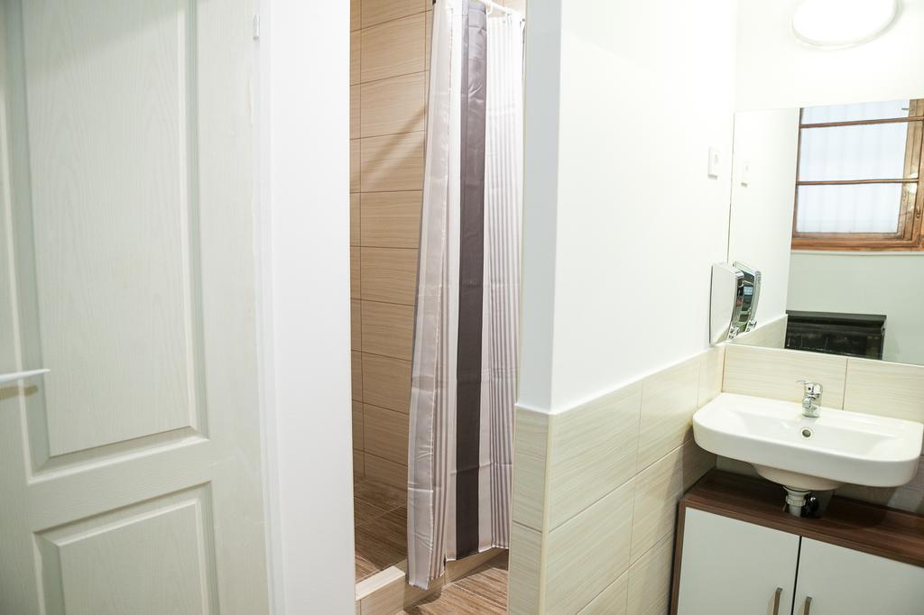 Junior Tower Apartment บูดาเปสต์ ภายนอก รูปภาพ
